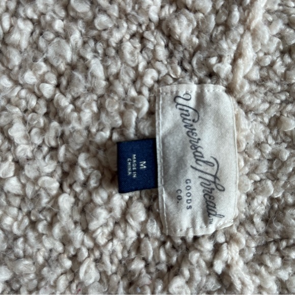 COZY Sweater🤍 Brand: American Thread, Size: M - Picture 5 of 5